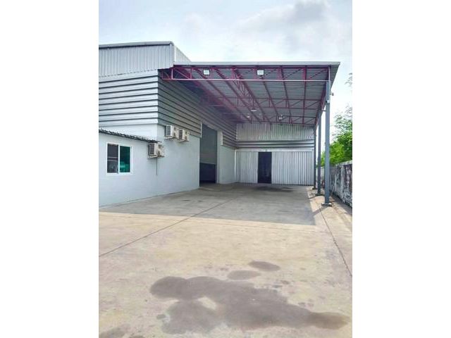 ห้เช่าโกดังคลังสินค้า ลาดกระบัง ทำเลทองติดถนนใหญ่ ใกล้สุวรรณภูมิ
