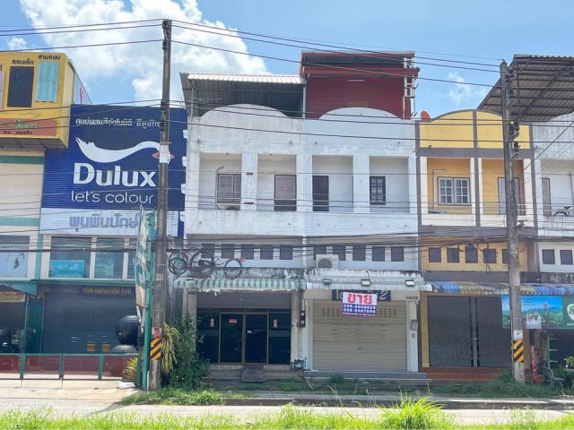 ตึก 2.5 ชั้น สภาพดี เหมาะทำธุรกิจ อ.พุนพิน จ.สุราษฎร์ธานี