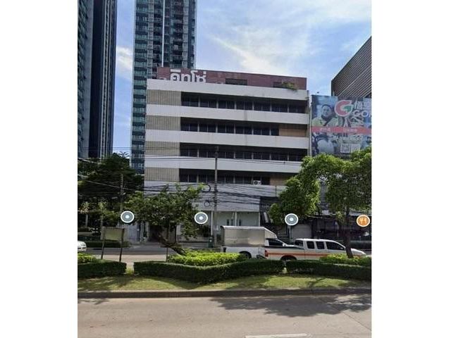 อาคารพาณิชย์ รัชดา ห้วยขวาง ติดถนนรัชดาภิเษก ใกล้ MRTห้วยขวาง