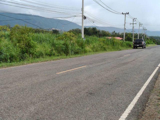 ขายที่ดินโป่งตาลอง เขาใหญ่ ติดถนนใหญ่เส้นทองอุไร 2213 หนองขี้ตุ่น ที่ดิน 18.5-39 ไร่ วิวเขาใหญ่สวยชัดมาก ใกล้ทอสคาน่า To