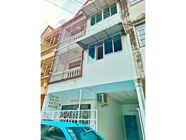 พร้อมเฟอร์ฯ 4นอน จรัญ71-77 MRT บางพลัด 1.8กม. ทาวน์เฮ้าส์ 3 ชั้น