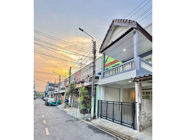 หมู่บ้านอัมพรไพศาล