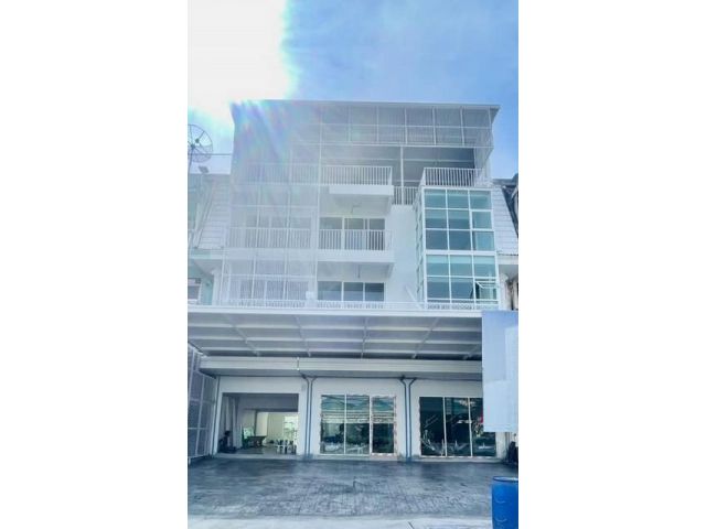 ให้เช่า อาคารพาณิชย์ 3 คูหา 4 ชั้น ซอยรามคำแหง ใกล้แยกลำสาลี