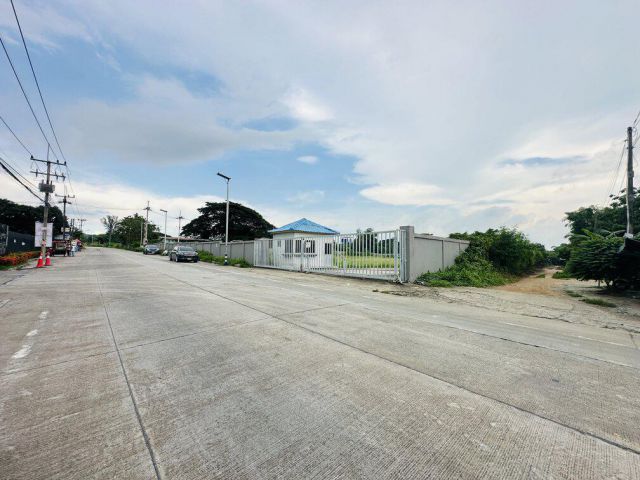 ขายที่ดิน เขตพื้นที่ EEC เนื้อที่ 9-1-70 ไร่ ถนนดอนนุ่น ตำบลบึง อำเภอศรีราชา จังหวัดชลบุรี