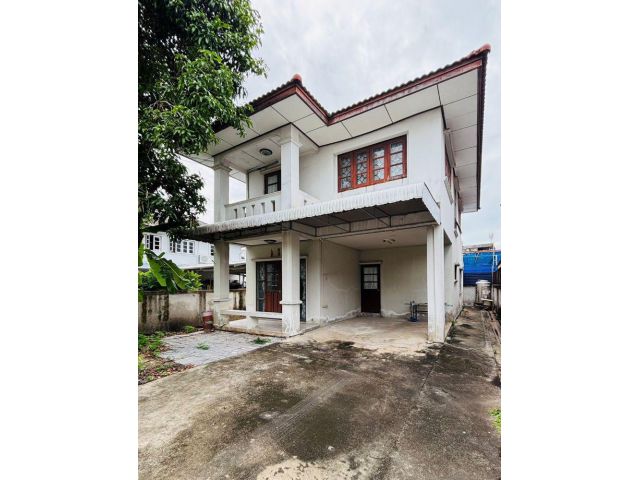 ขายบ้านเดี่ยว 2 ชั้น 48 ตร.วา หมู่บ้านเพ็ญพร ถ.พุทธบูชา บางมด ทุ่งครุ ใกล้ทางด่วน - รถไฟฟ้าสายสีม่วง