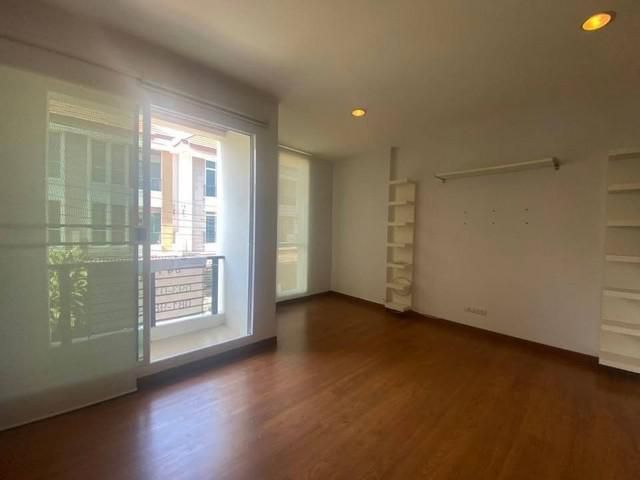 ให้เช่าทาวโฮมใกล้ BTS วุฒากาศ และ โลตัส กัลปพฤกษ์ 2กม.