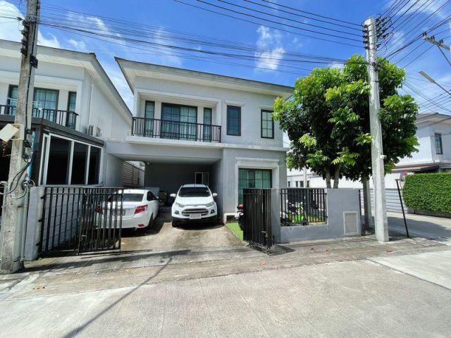 บ้านแฝด 2 ชั้น มบ.บริทาเนีย วงแหวน-หทัยราษฏร์ ขนาด 36.6 ตรว หลังมุม หน้าสวนสาธารณะ ตำบลบึงคำพร้อย อำเภอลำลูกกา ปทุมธานี