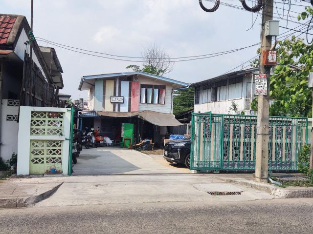 ขายบ้านพร้อมที่ดิน ซอย พหลโยธิน 56 เข้าซอย 100 เมตร