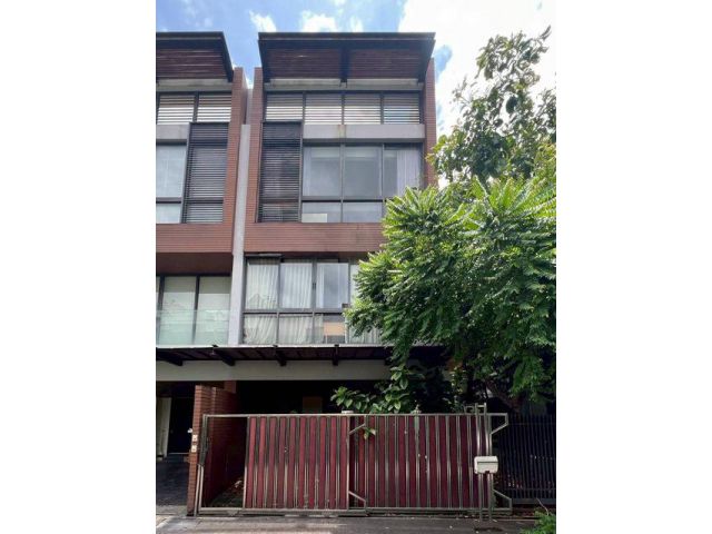 For sale The PLOT เย็นอากาศ - บ้านสวยมาก ขายหลังสุดท้ายในโครงการ