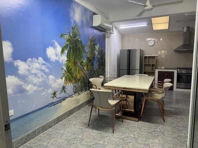 ทาวน์โฮม เฟอร์นิเจอร์ครบพร้อมอยู่ รัชดา18