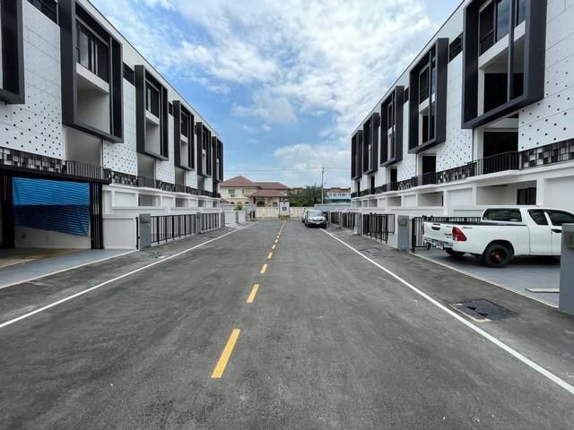 ให้เช่าและขาย โฮมออฟฟิศ 4ชั้น โครงการ The Harmony รามอินทรา62 คัน