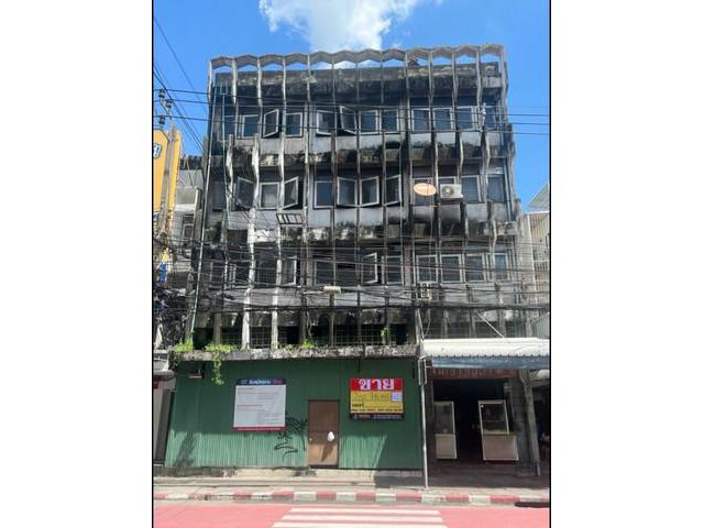 ขายอาคารพาณิชย์ 4.5 ชั้น 29 ตร.วา ติดถนนนางลิ้นจี่