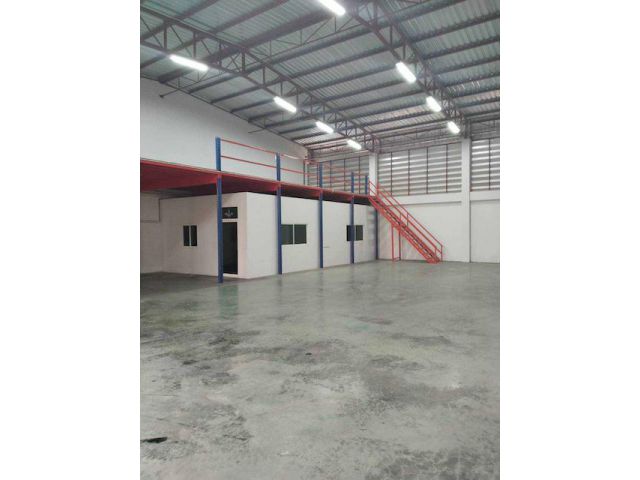 BST979 โกดังให้เช่า ลาดกระบัง พื้นที่ 300–1300 ตร.ม. พร้อมออฟฟิศ