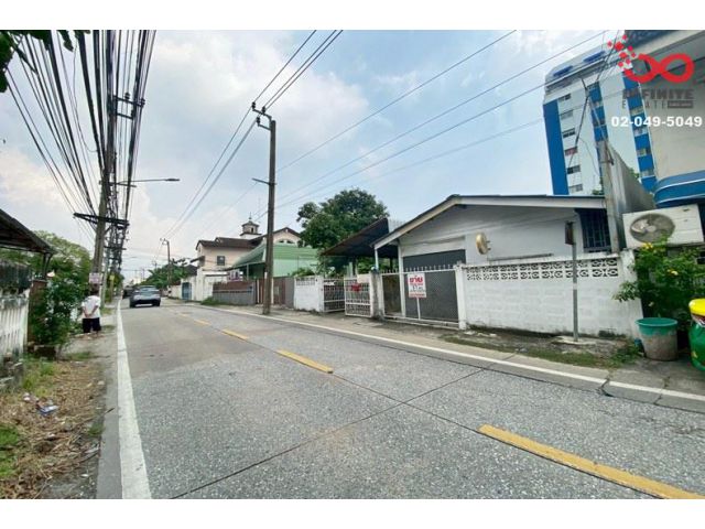 ขายที่ดินพร้อมบ้าน 2ชั้น 57ตรว. ศรีนครินทร์ 38 ใกล้ MRT สายสีเหลือง