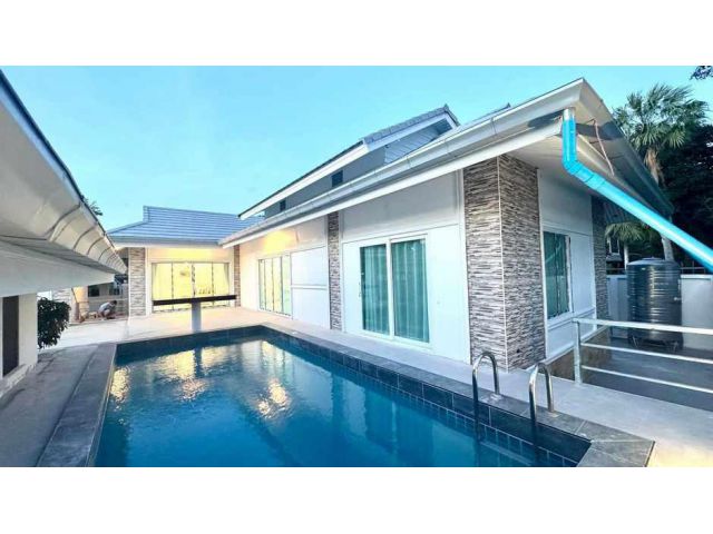 H943 ขายบ้านเดี่ยวชั้นเดี่ยวพร้อมสระ สไตล์พูลวิลล่า 3 ห้องนอน ซอยสยามคันทรีคลับ