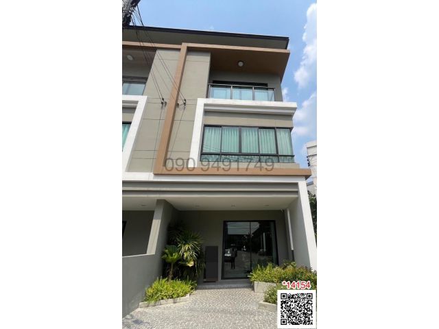 เช่า ทาวน์โฮม 3 ชั้น ขนาด 4 ห้องนอน Premium Place พหลโยธิน - รามอินทรา