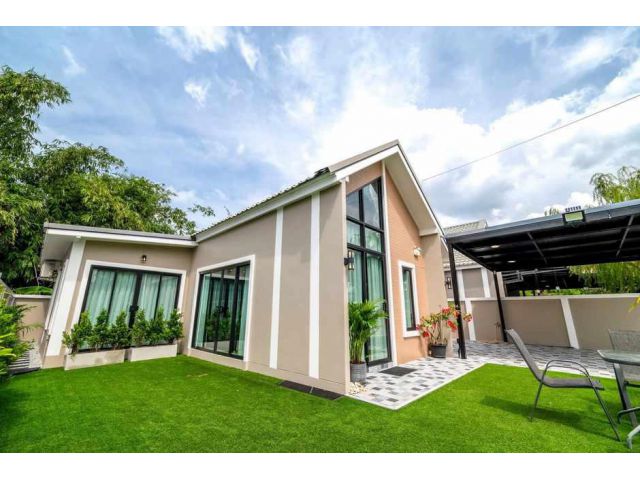 H949 ขายบ้านเดี่ยวพร้อมอยู่ เฟอร์ครบ 3 ห้องนอน ซอยสยามคันทรี่คลับ ใกล้ตลาดวนาสิน