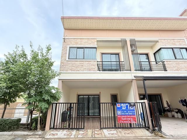 ขายทาวน์โฮม กูดส์แลน์ สุคนธวิท กระทุ่มแบน 19.2ตรว. 3นอน 3น้ำ 2จอ