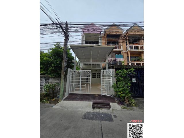 เช่า ทาวน์โฮม 3 ชั้น ซอยพหลโยธิน 59  ใกล้ BTS พหลโยธิน 59