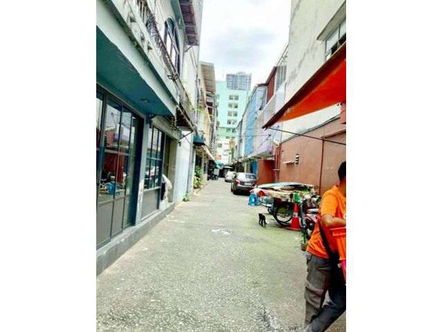 ปล่อยเช่าอาคารพาณิชย์  3 ชั้น BTS พญาไท 320 ม. 3 นอน 2 น้ำ