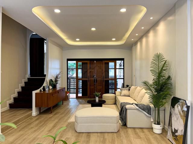 ให้เช่าทาวโฮม 4 ชั้น 6 ห้องนอน ย่านพระโขนง สุขุมวิท 71 ซอยปรีดี35