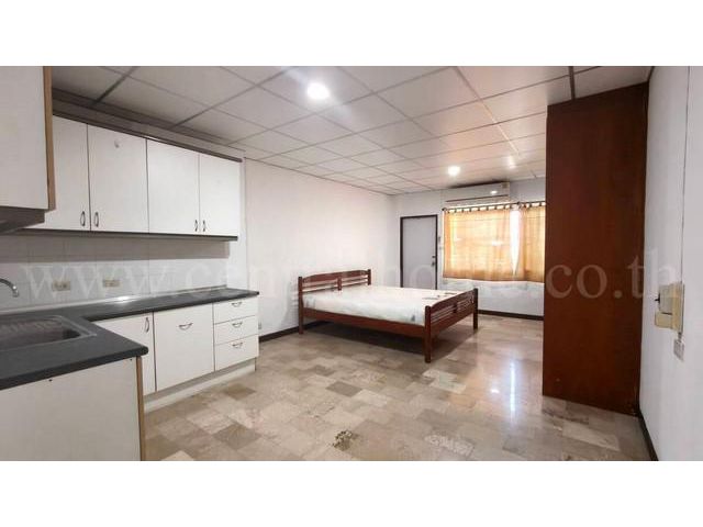 คอนโด เดอะ ทรีโอ การ์เด้น ใกล้ YL14 สถานีสวนหลวง ร.9