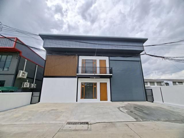 ให้เช่าโกดังพร้อมออฟฟิศ พื้นที่ 300 ตร.ม. ซอยนวมินทร์ 111 ลาดพร้าว 101 ใกล้เลียบด่วนถนนประดิษฐ์มนูธรรม