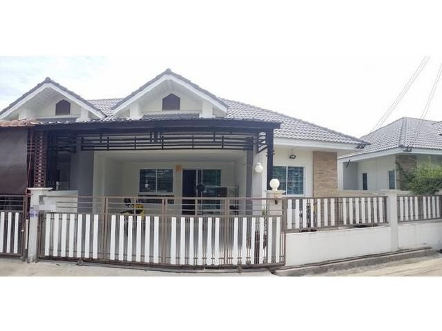 ขายบ้านแฝดมือสองพานทอง    โครงการบ้านกุลธนา ชลบุรี