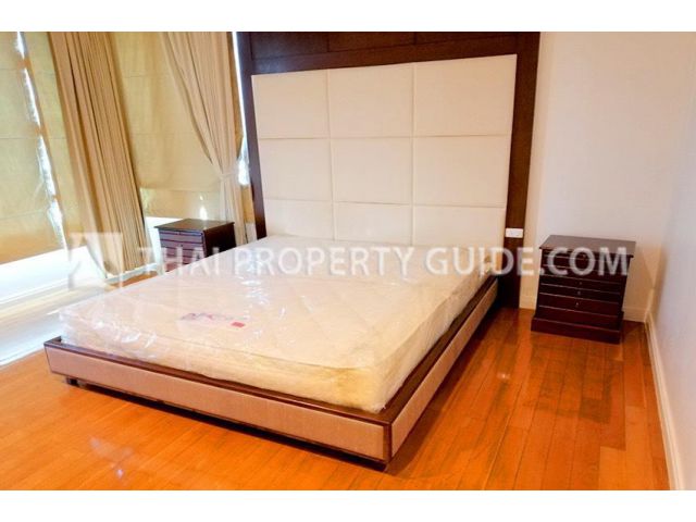 For Rent Condo The Royal Saladaeng fully furnished (S15-21587)