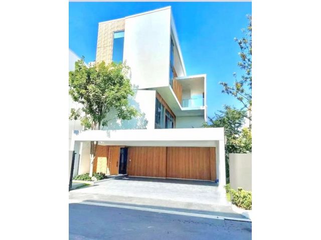 สไตล์ญี่ปุ่น3 ชั้น ถ.กรุงเทพกรีฑา พระราม9 ARLบ้านทับช้าง 2.5 กม.