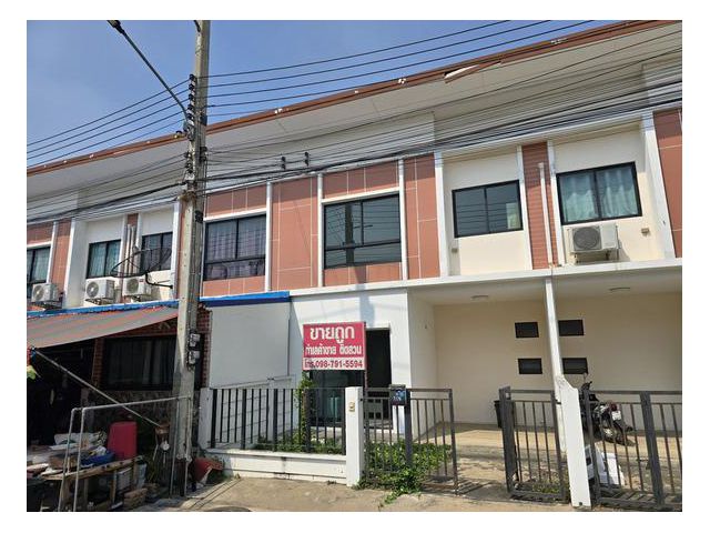 ลดราคา ขายด่วน ทาวน์เฮ้าส์ 2 ชั้นหมู่บ้านเจเอสพีซิตี้ (Jtown1) รังสิต คลอง1