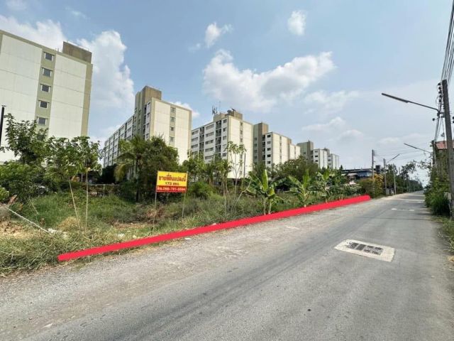 ขนาดที่ดิน ขายที่ดินเปล่า 2 แปลงรวม 173ตรว.  หน้ากว้าง 40 ม.ยาว 17ม. ซอย รังสิต-นครนายก 28  ห่างจาก ถนนรังสิต-นครนายก 50