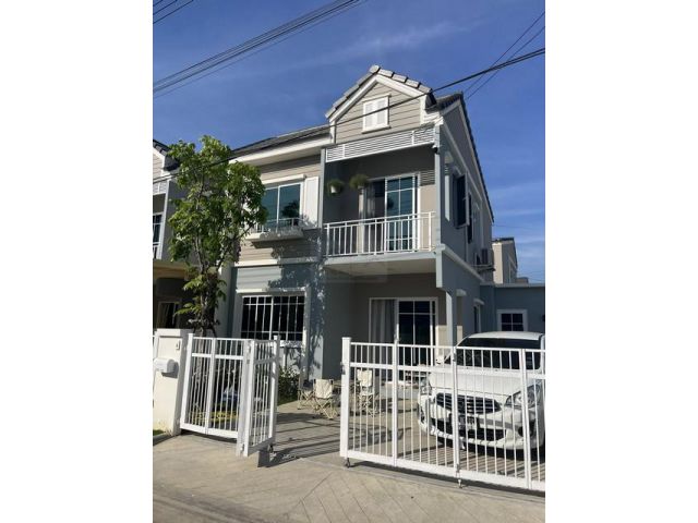 ให้เช่าทาวเฮ้าส์ 3 ห้องนอน เดอะวิลเลจ-บางนาวงแหวน 4 บางนาตราด กม.