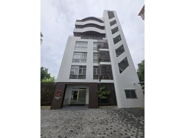 ให้เช่าสำนักงาน 8 ชั้น+ดาดฟ้า มีลิฟท์ 1000 ตรม ศรีนคริทร์40 ใกล้ซ