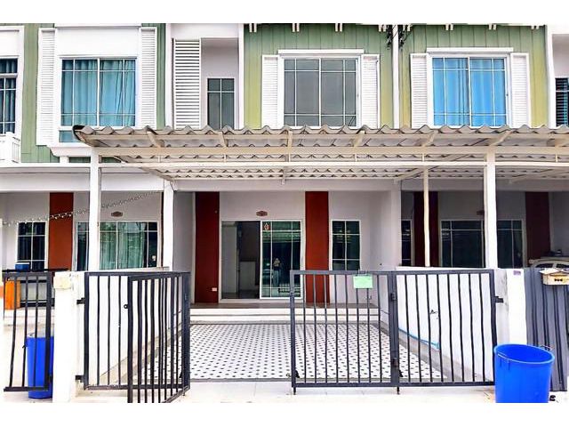 ขายทาวน์เฮ้าส์มือสองพานทอง  โครงการพรีซีโอ พลัส วัน ชลบุรี