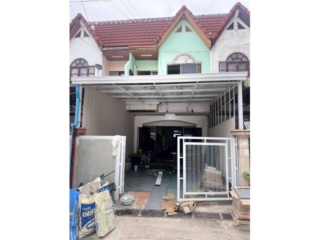 ขายบ้านทาวเฮาส์ 2 ชั้น ในทำเลทอง ทัพพระยาซอย 5