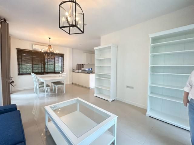 บ้านเศรษฐสิริให้เช่าติดรั้วเมกาบางนา3นอน3น้ำแอร์เฟอร์ครบเช่า55000