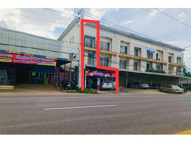 ขายขาดทุนอาคารพาณิชย์ 3 ชั้นติดถนนสายแม่สอดตากติดร้านเฟอร์นิเจอร์