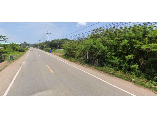 ขายที่ดิน 9 ไร่ ห่างชายทะเล 30 เมตร ติดถนนเฉลิมบูรภาชลทิต ต.ตะกาดเง้า อ.ท่าใหม่ จ.จันทบุรี