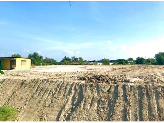 L1025 ขายที่ดินติดถนนศุขประยูร ถมแล้ว 6 ไร่ พานทอง ชลบุรี