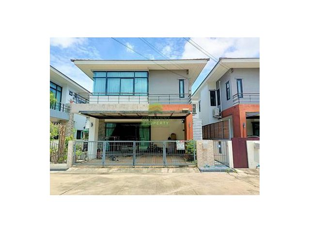 หมู่บ้านเปี่ยมสุข บางบัวทอง ขายบ้านแฝด สไตล์โมเดิร์น เนื้อที่ 35.70 ตร.ว ต่อเติมเต็ม ทำเลดี พร้อมอยู่