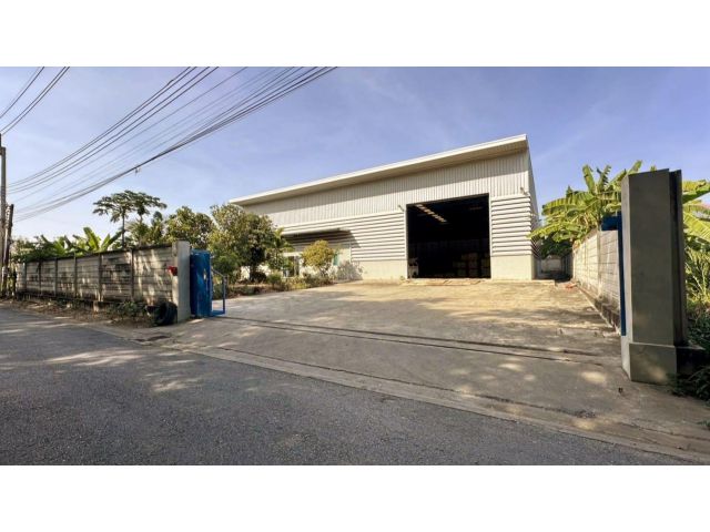 ขายที่ดินพร้อมโกดังเก็บสินค้า เนื้อที่ 1 ไร่ ซอย กรุงเทพกรีฑา 37 แยก 8 แขวงทับช้าง สะพานสูง กรุงเทพๆ