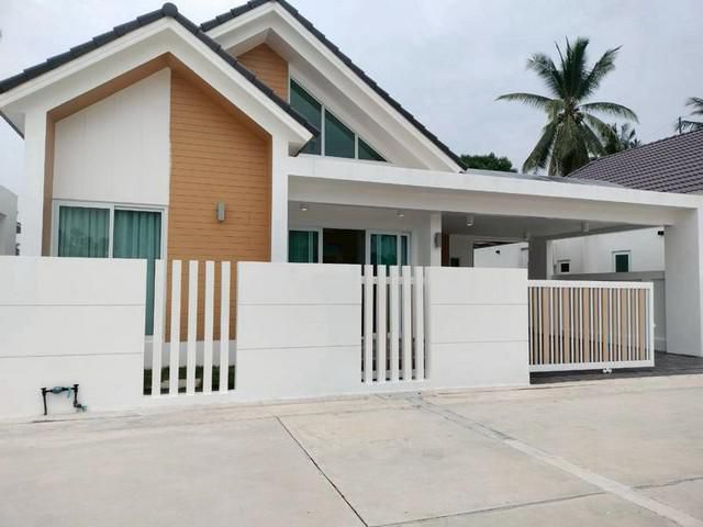 ขายบ้านเดี่ยวบ้านเดี่ยว 1 ชั้นพื้นที่ดิน 51 ตร.ว หมู่บ้าน ธนากร