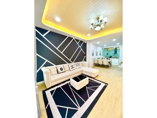 ทาวน์เฮ้าส์ 2 ชั้น หมู่บ้านปรีชา 11 มีนบุรี ใกล้รถไฟฟ้า สถานีเศรษฐบุตรบำเพ็ญ เนื้อที่ 16.5 ตารางวา 2 ห้องนอน