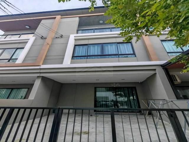 ให้เช่า ทาวน์โฮม 3 ชั้น โครงการพรีเมียม เพลส พหลโยธิน-รามอินทรา