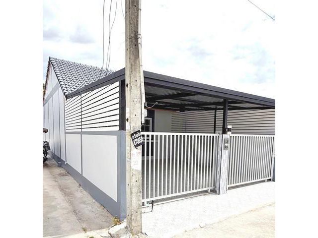 ทาวน์เฮ้าส์ชั้นเดียวหลังมุมพร้อมเข้าอยู่!  โครงการ ม.มาลัยทองธานี