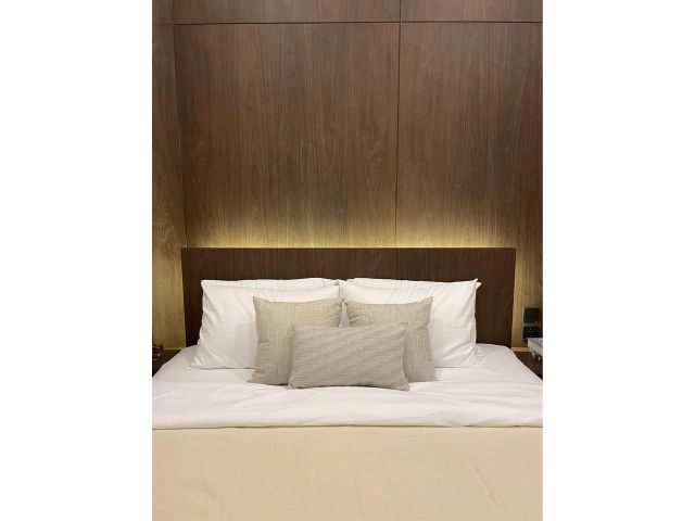 Life Rama 4 - Asoke safe