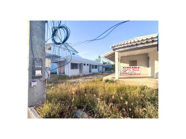 พื้นที่ให้เช่าและอาคารพาณิชย์ มาพร้อมอาคารชั้นเดียว 1 ล็อก