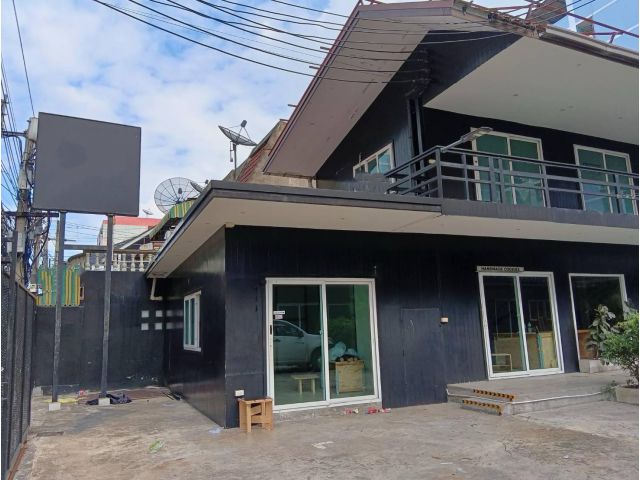 ให้เช่าอาคารสำนักงาน พร้อมลานจอดรถ – รัชดา 14 (ห้วยขวาง) ใกล้ MRT ห้วยขวาง อาคารพร้อมใช้งาน ทำเลใจกลางเมืองรัชดา