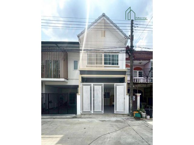 หมู่บ้านฉัตรณรงค์วิลล่า 3 ถ. ลำลูกกา ซ. เปียร์นนท์ ใก้ลสถานีรถไฟฟ้าคูคต